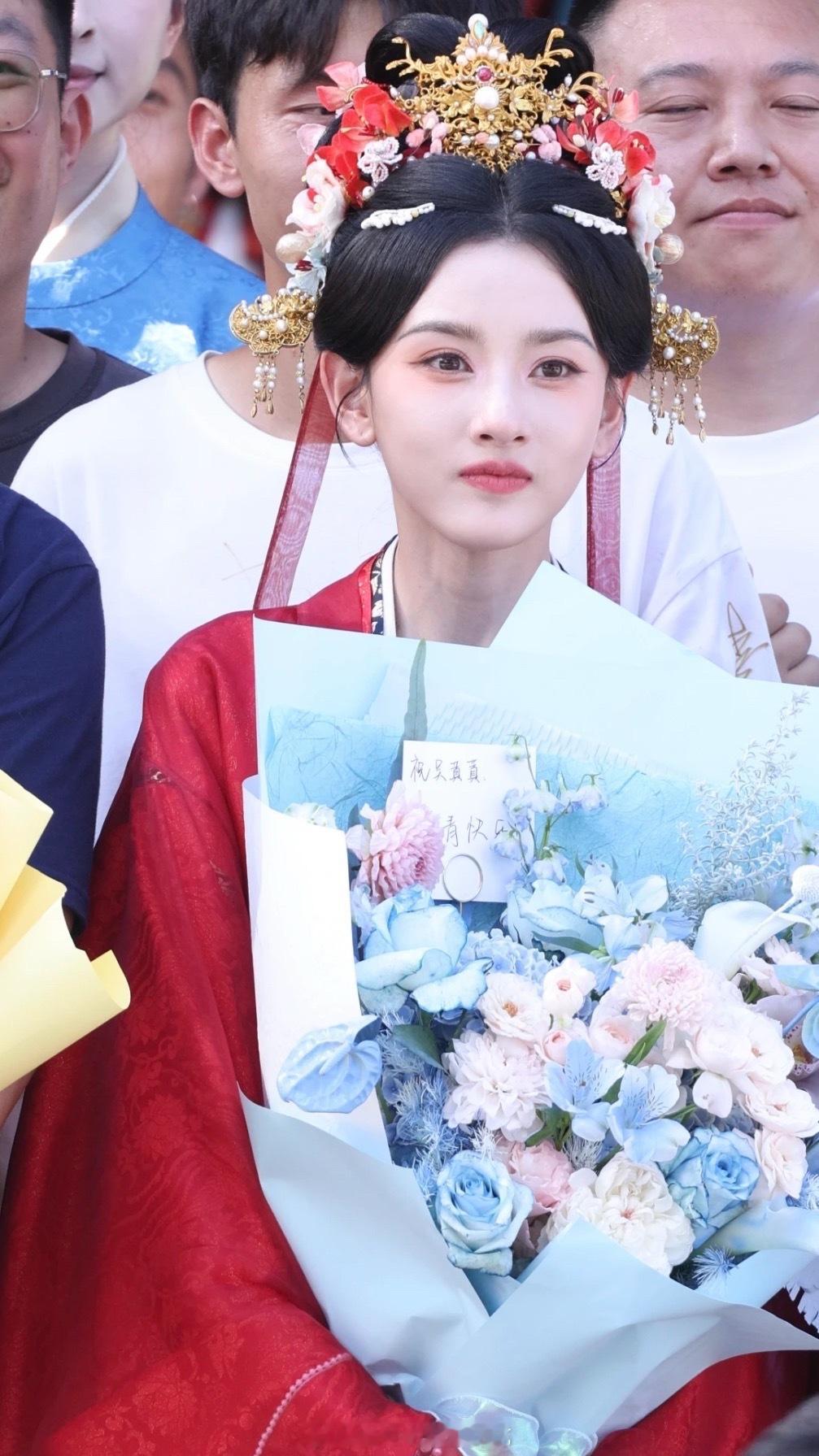 期待《司宫令》播出！宋祖儿司宫令杀青捧花司宫令杀青路透