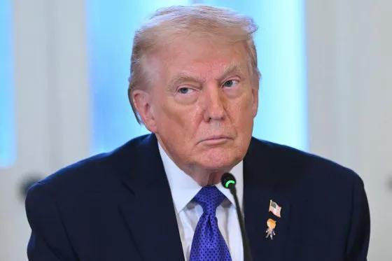 突发新闻：🇺🇸 特朗普关税政策96%的成本由美国民众承担，而外国出口商仅需支