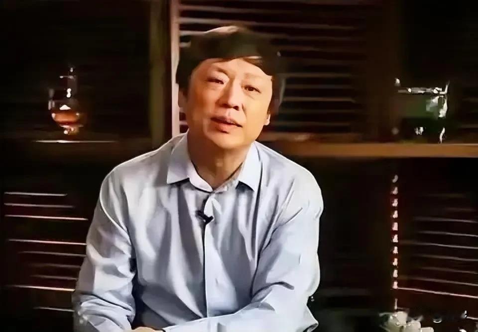 第三波反击！项立刚直指法律界西化病灶
老胡还在和稀泥，项立刚直接掀桌。针对"留学