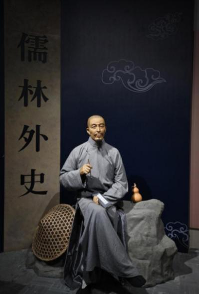 当年，他毫不犹豫地放弃科举仕途，拒绝朝廷征召，家人都骂他 “不识抬举”！殊不知，