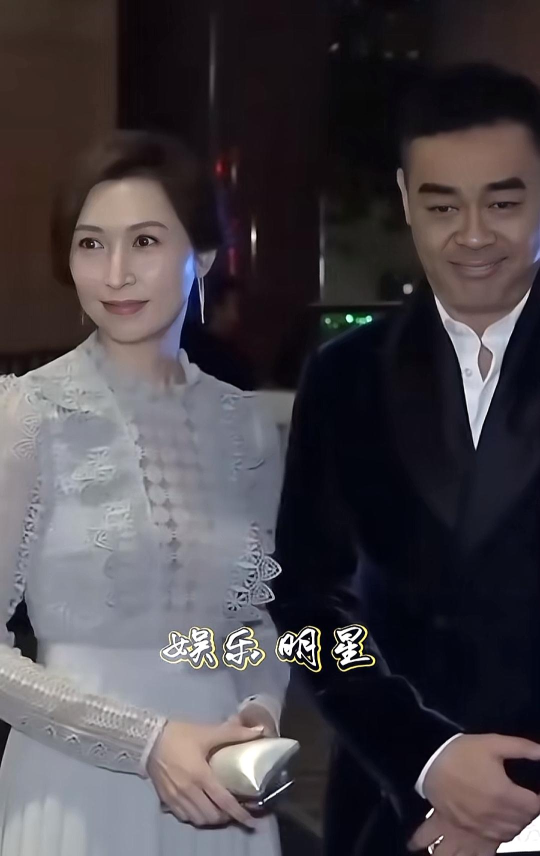 红毯上的明星夫妻，甜蜜同框！模范夫妻👫，低调人生，值得学习！