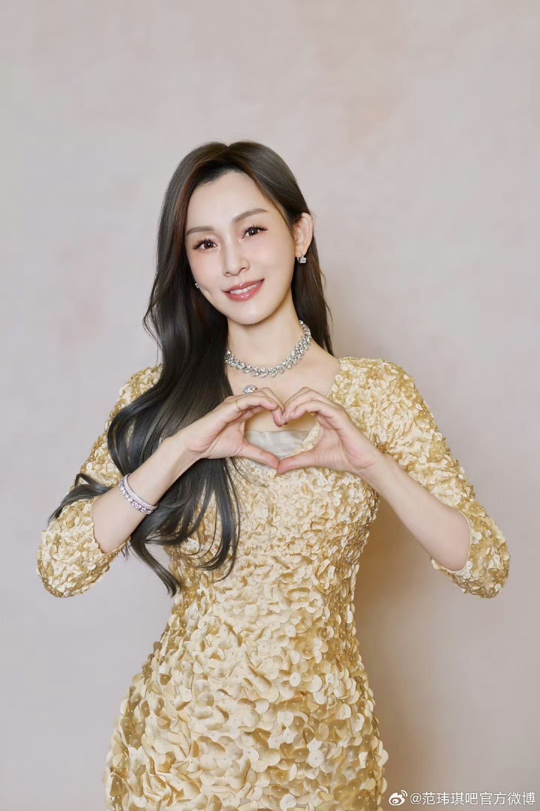 范玮琪回应初舞台紧张范玮琪回应浪姐初舞台紧张 范玮琪回应初舞台紧张，非常能够理解