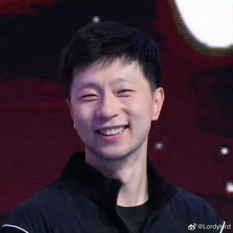下周头像和版头为 