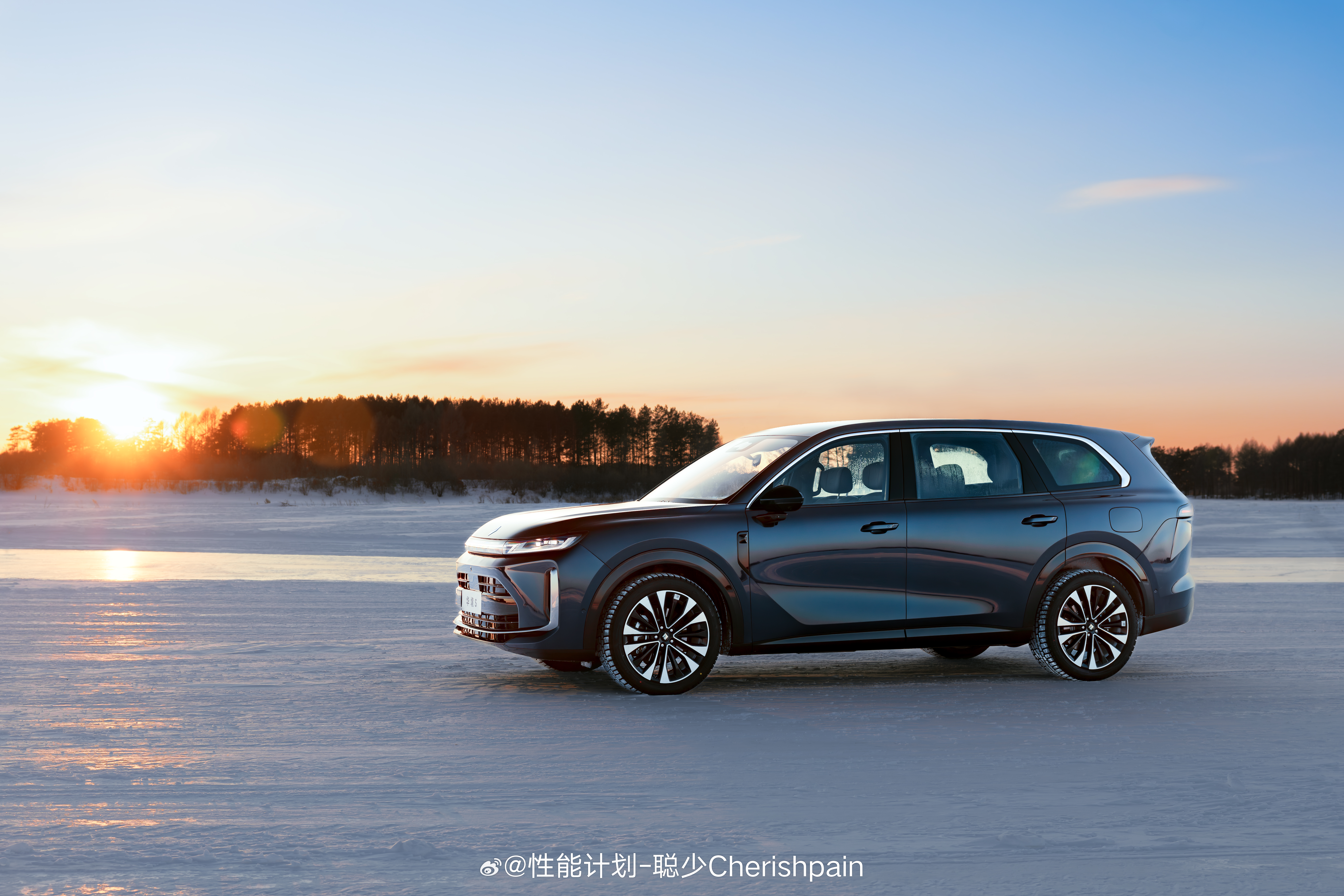 五菱的新车华境S刚刚完成最终轮冬季测试，作为一款大六座SUV，我们一起来看看这他