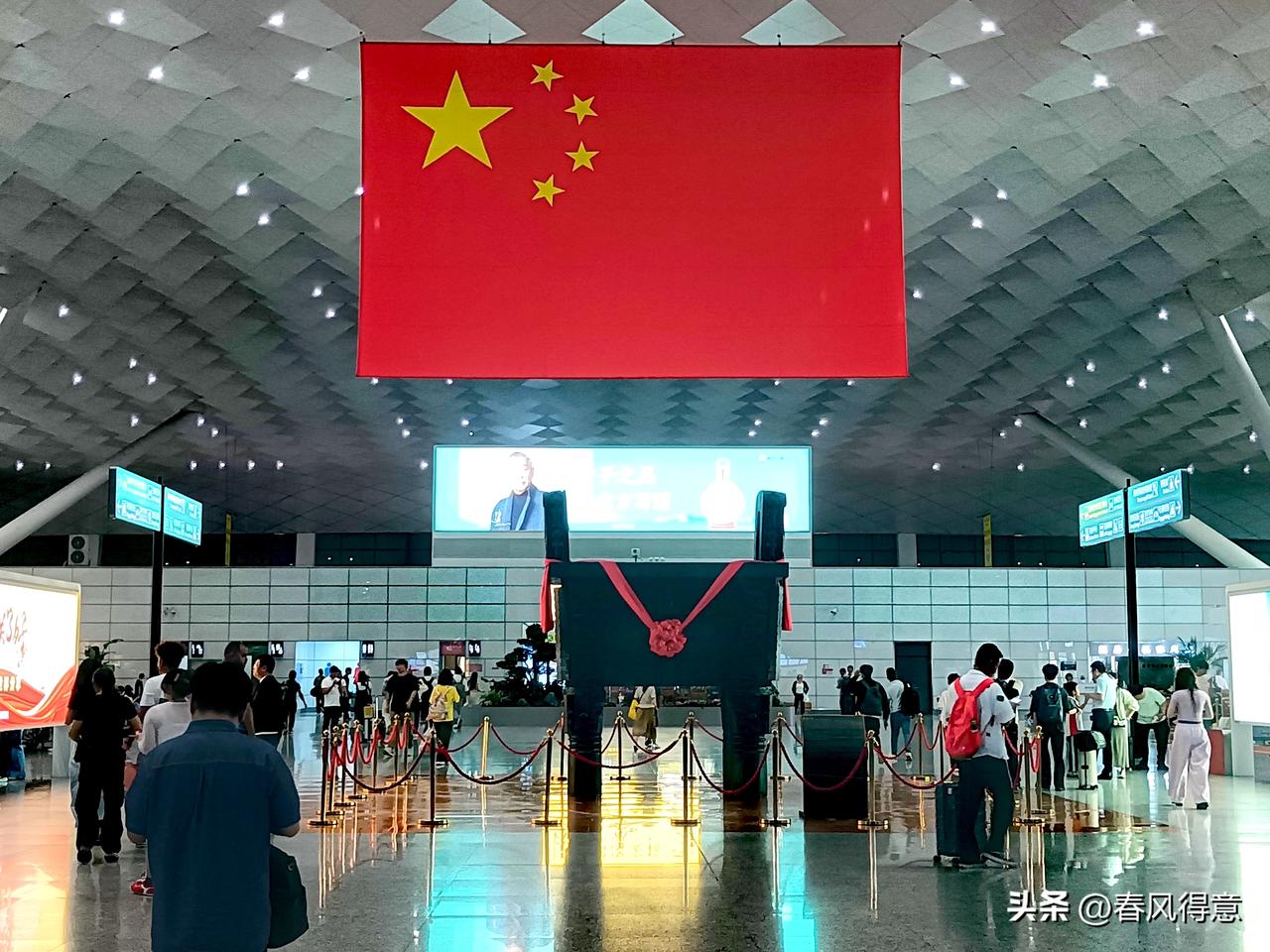 挑战书：
尊敬的各位河南老乡: 
我是驻马店张志中。 
网络上流传河南人不团结的