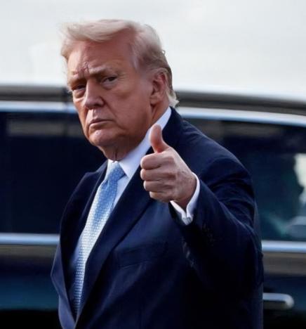 一片哗然！特朗普竟然公开撒谎！当地时间4月1日，特朗普在社交平台上宣称伊朗总统佩