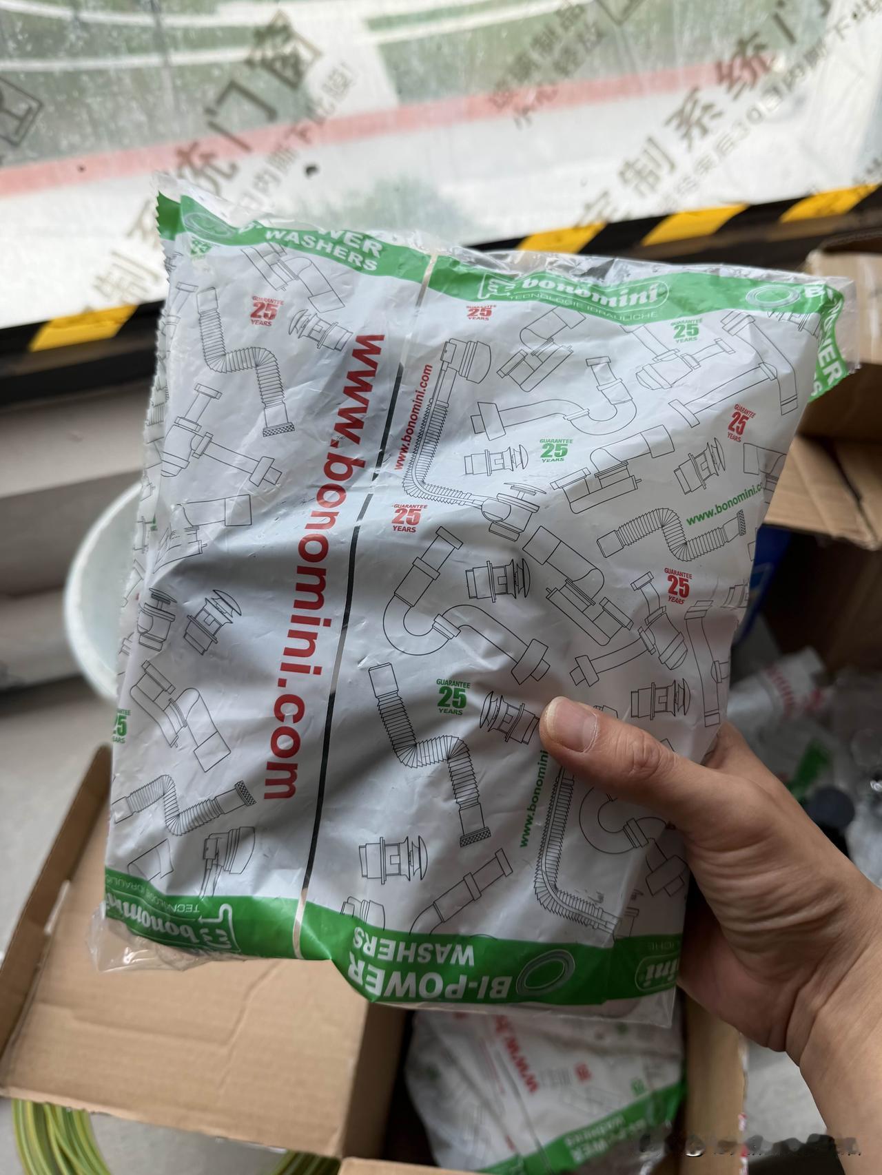 这个墙排配件和吉博力的哪个强？