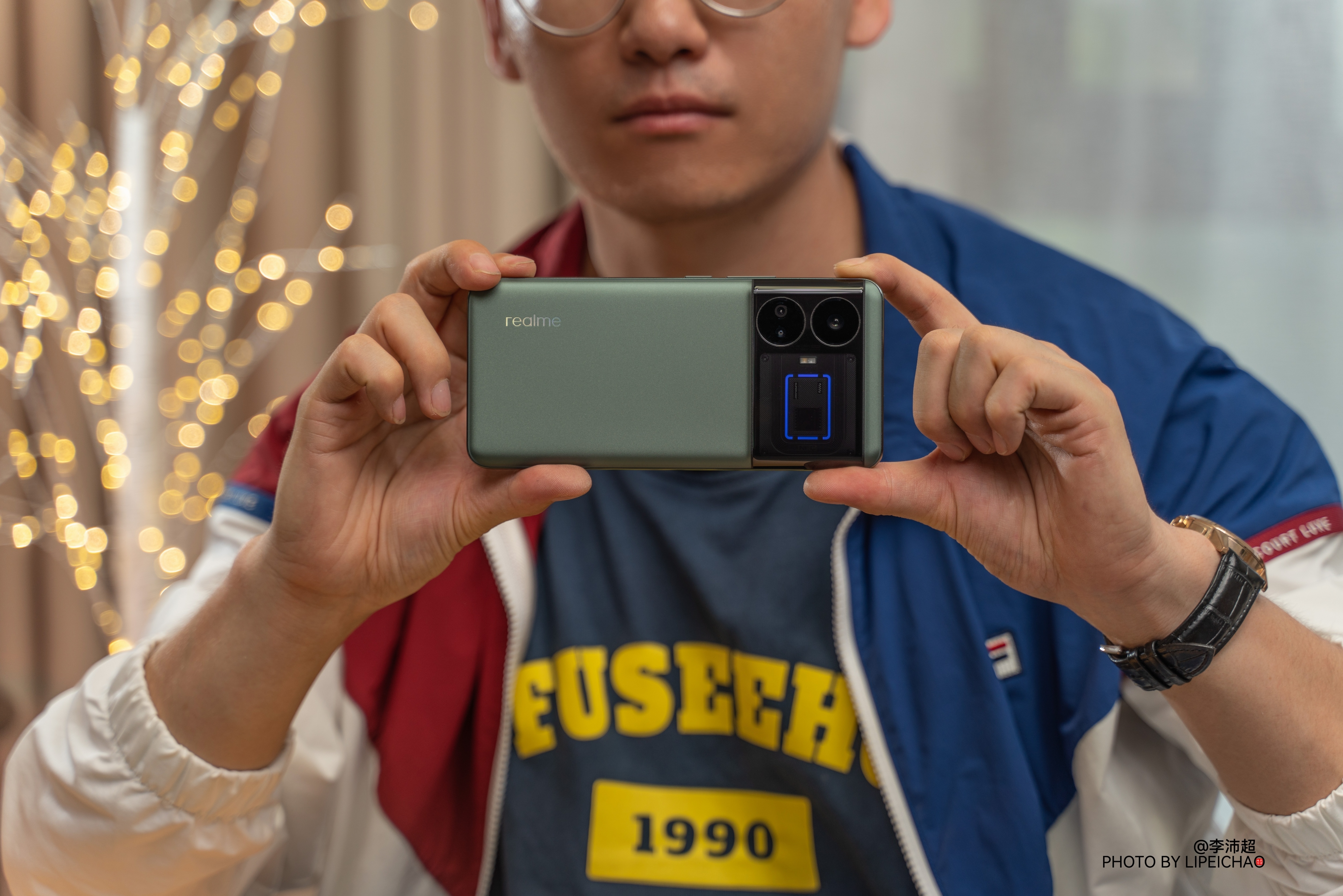 面向真我GT 5手机的realme UI 5.0尝鲜版现已开启招募了。基于And