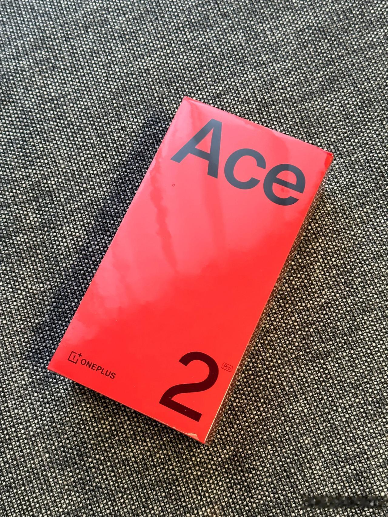 出门在外，顺便买了一台一加Ace2 Pro，不然直播和拍视频都没素材了，吐槽一下
