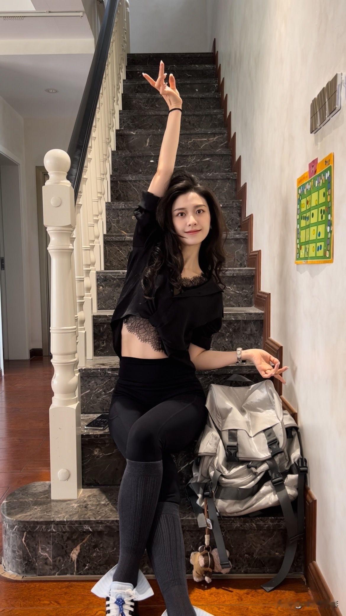 今天是个洋气女孩 
洋气girl 予悦女孩 活力美人穿搭