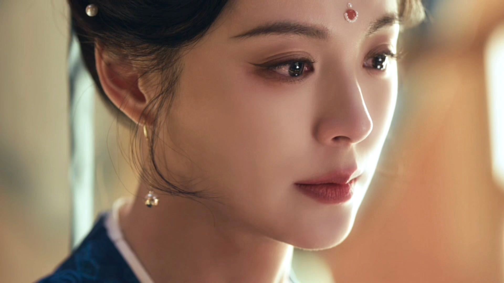 逐玉拍出了毛林林的人生镜头 毛林林在逐玉里的每一帧都在证明什么是有效出演。含笑赴