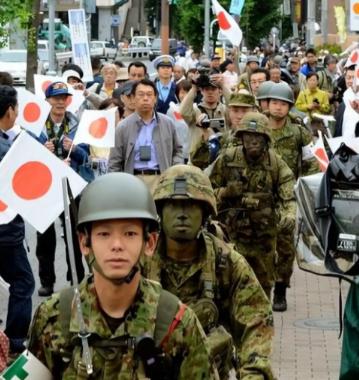 如果把现在的中日关系简单理解为日本右翼对我们的挑衅就大错特错了。
 
日本之所以