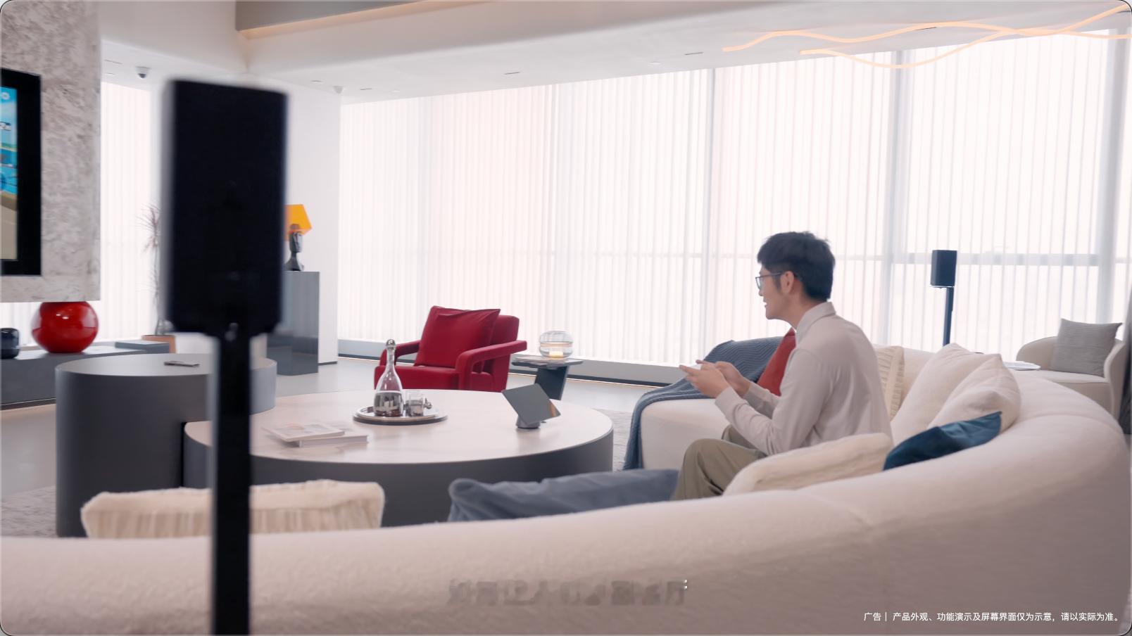 影视飓风Tim最新的一期视频展示了电视的N种全新打开方式：开家庭会议时，它就是一