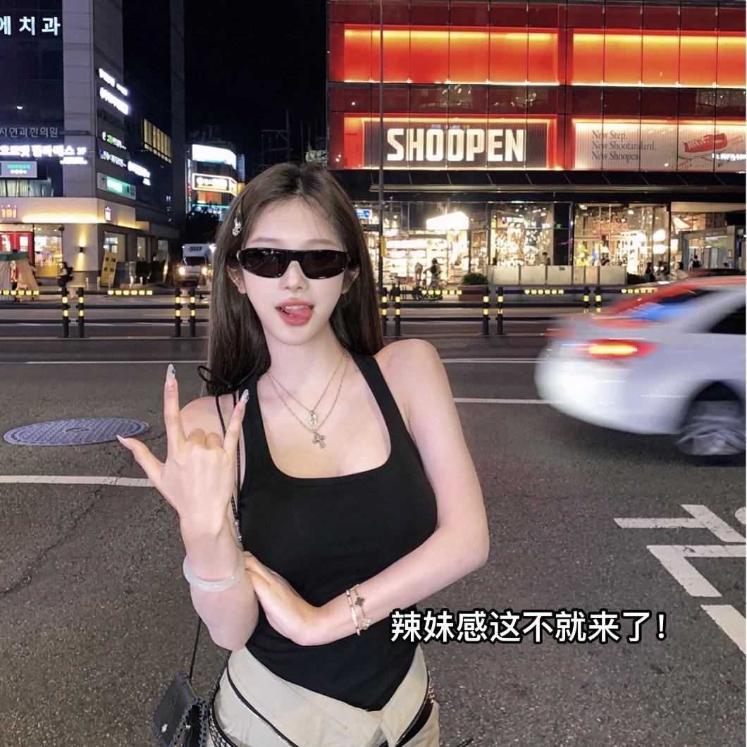 ootd穿搭 夏季新款 简约又性感的辣妹穿搭 吊带背心 显瘦