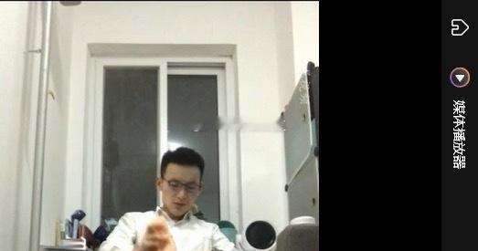 只能说景先生直男味道好重的感觉，还用飞机杯哈哈 