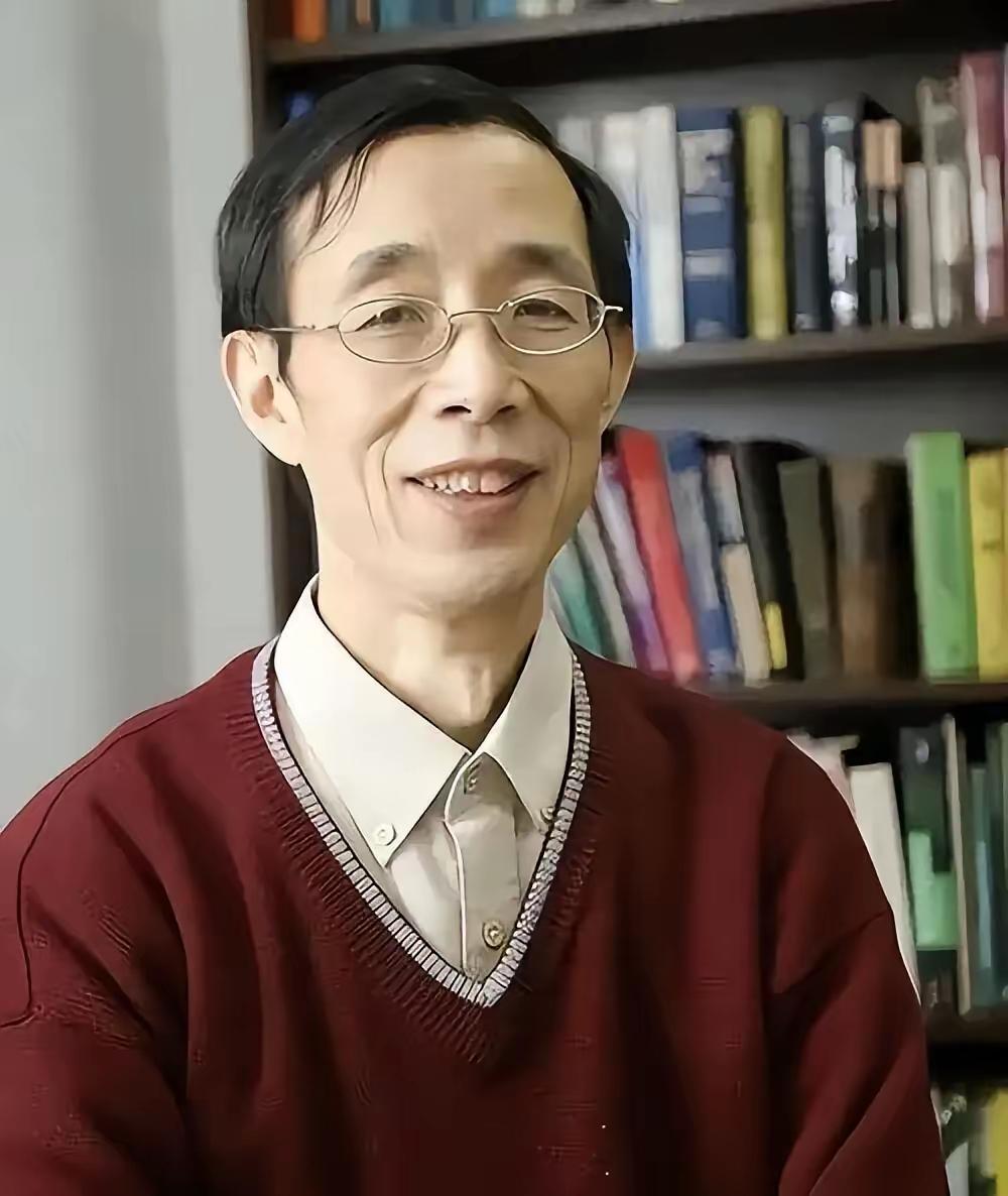 复旦大学陈平教授最近直言，过去40多年，中国干部培训和高校教授队伍里，西方价值观