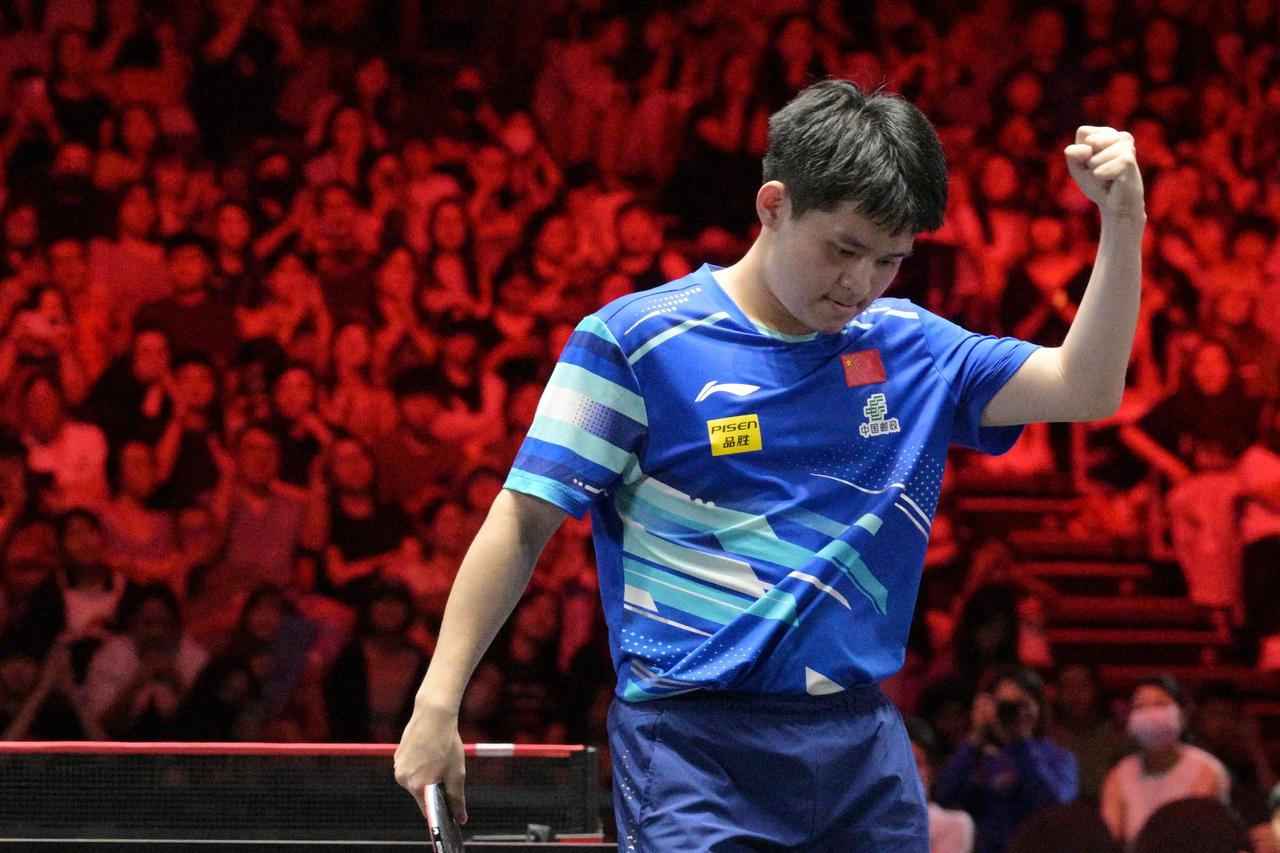 林诗栋意外退出澳门世界杯，
谁来替补这一空位，
很多人猜测是向鹏或者陈垣宇，
