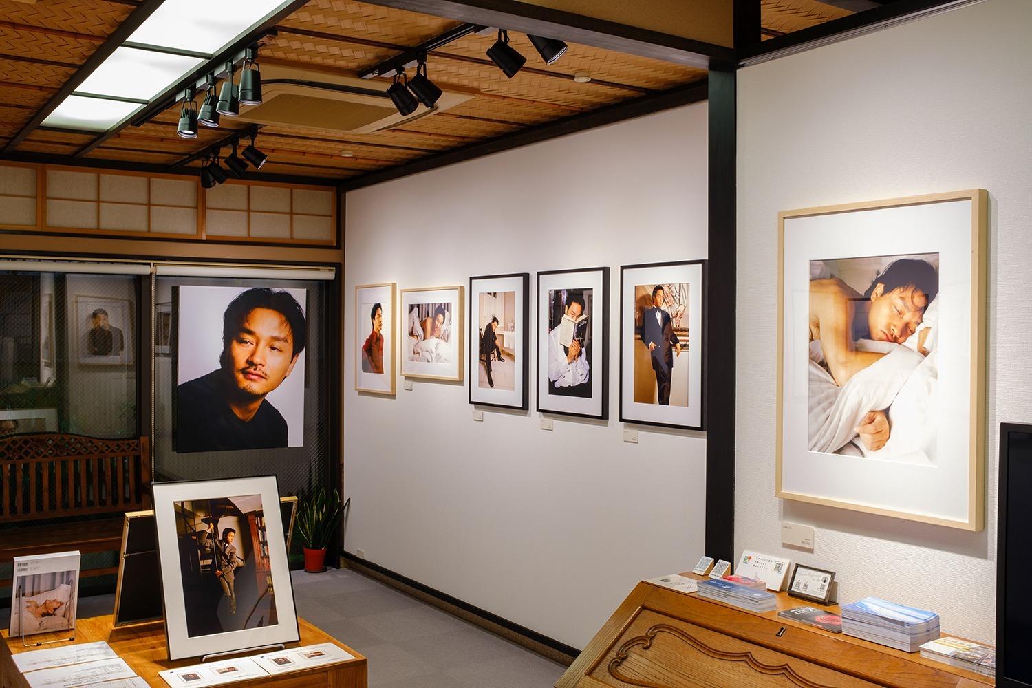 “清永安雄摄影展：《张国荣 的所有（70周年纪念版）》出版纪念展”2026年9月