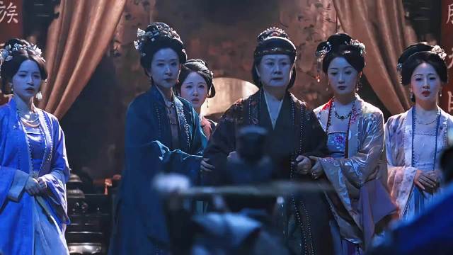 #于正打错一瓯春剧名#于正是故意的还是没知道啊，不是说于正特别喜欢许凯吗，这都能错，还是剧宣方式啊，