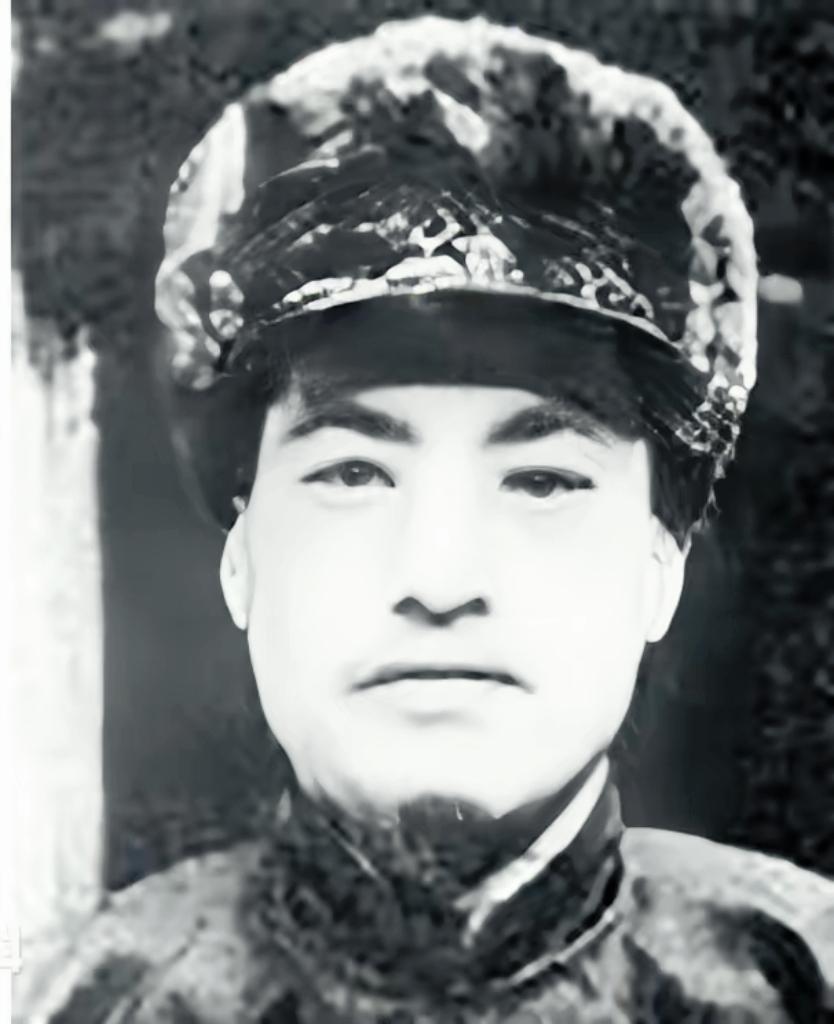 1937年初甘肃，红军参谋长黄鹄显被马家军俘虏，旅长马禄却秘密放他走，事后马步青
