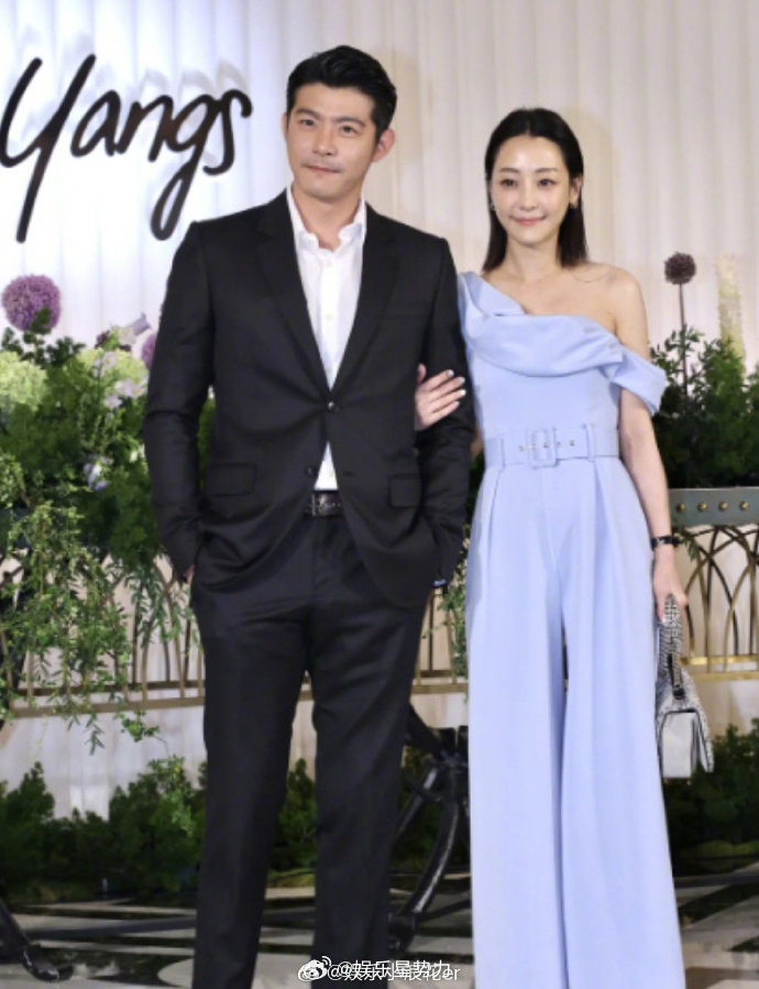 谢欣颖说没有与王柏杰交恶谢欣颖王柏杰偶尔会联络 谢欣颖今日出席活动时，谈及前男友