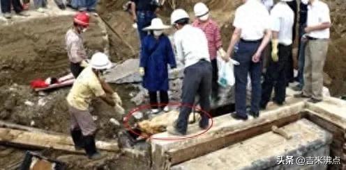 福建挖出“孙悟空墓”？孙武空墓？定海神针到底插在谁的传说里。
最近网上疯传一个说