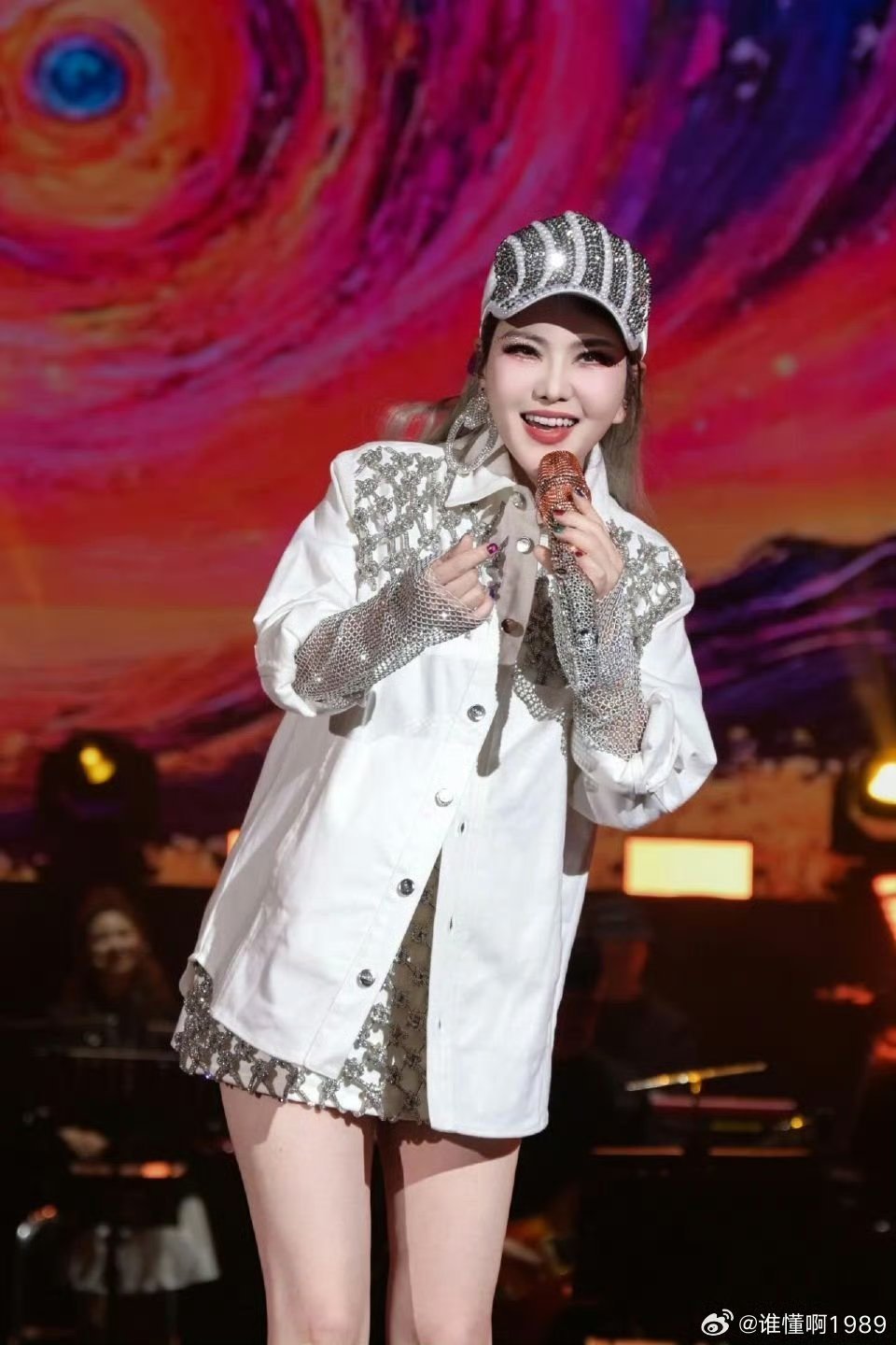 乌兰图雅用谐音记英语是谁在《乘风2026》的舞台上又飒又稳，转头学英语掏出谐音梗