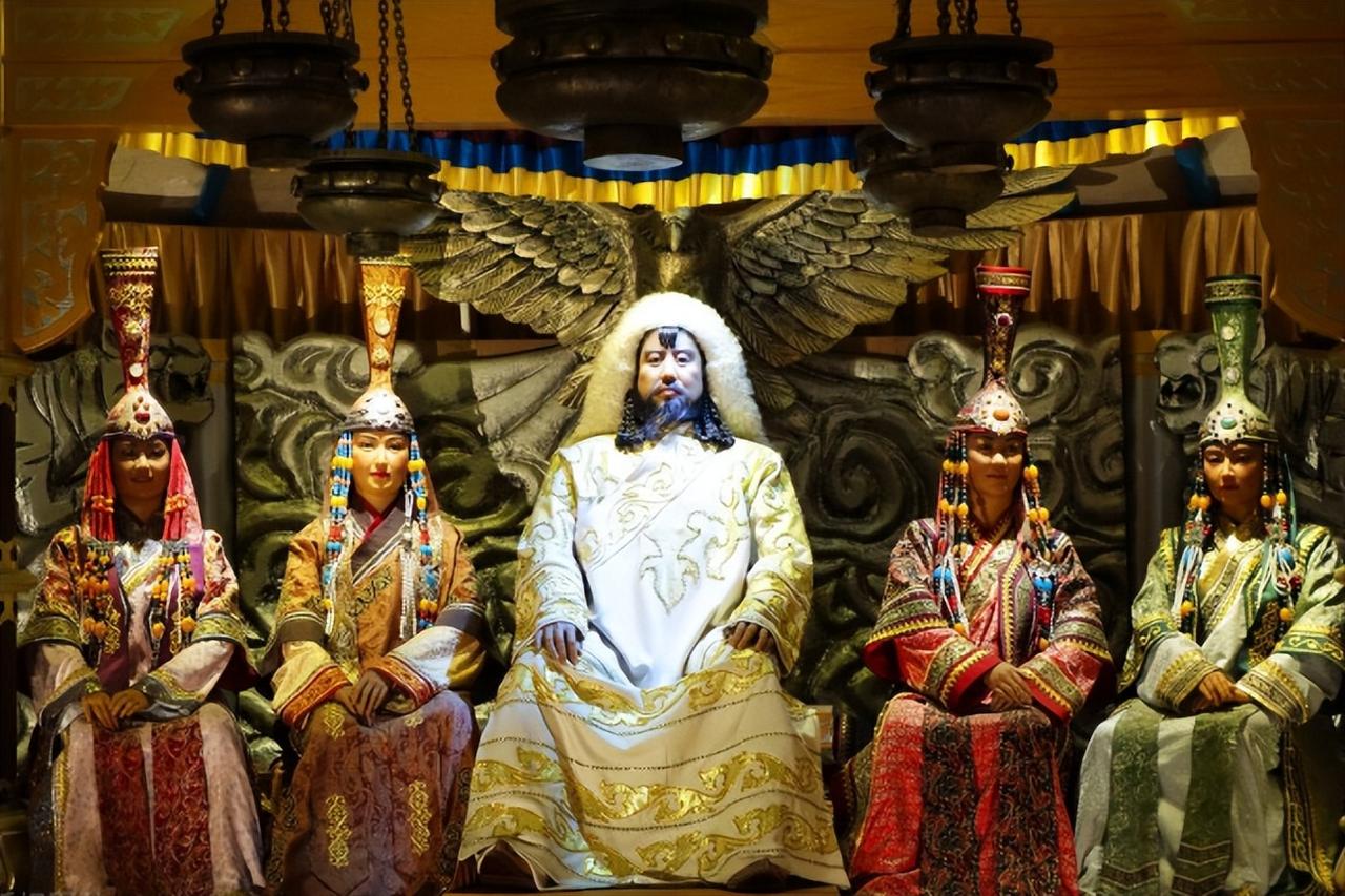 成吉思汗蒙20万大军远征四年，数十万士兵常年在外打仗，这些正值壮年的男人，生理需