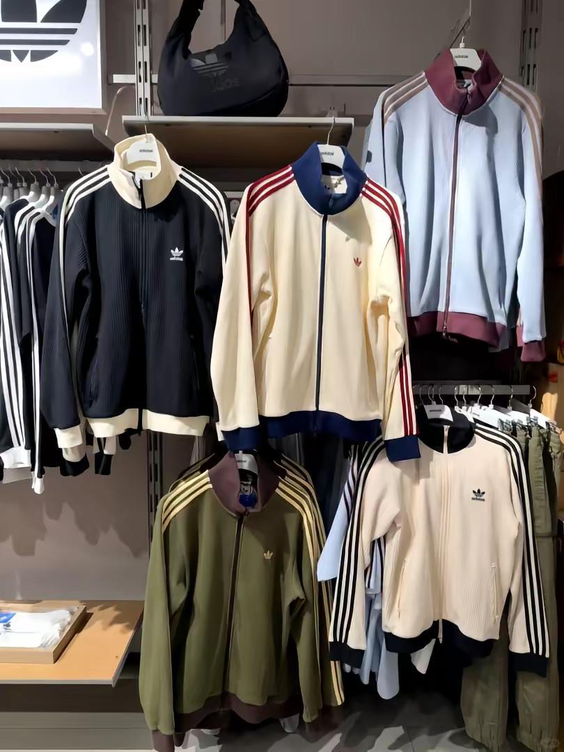 阿迪华夫格蹲10个倒霉蛋体验 大胆留言！ 韩版阿迪达斯 韩版阿迪华夫格 阿迪华夫