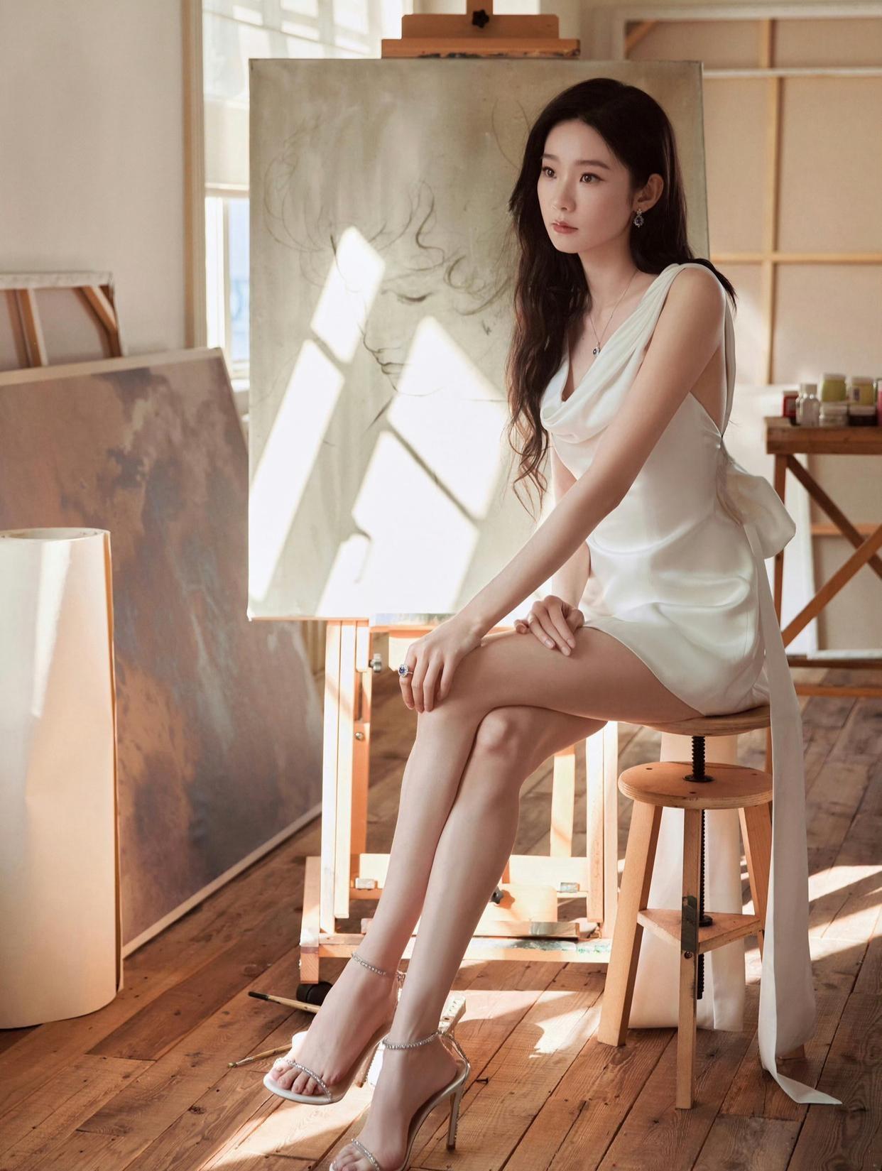 历经世事，仍选择真诚。见过复杂，依然简单；受过委屈，依旧向阳。