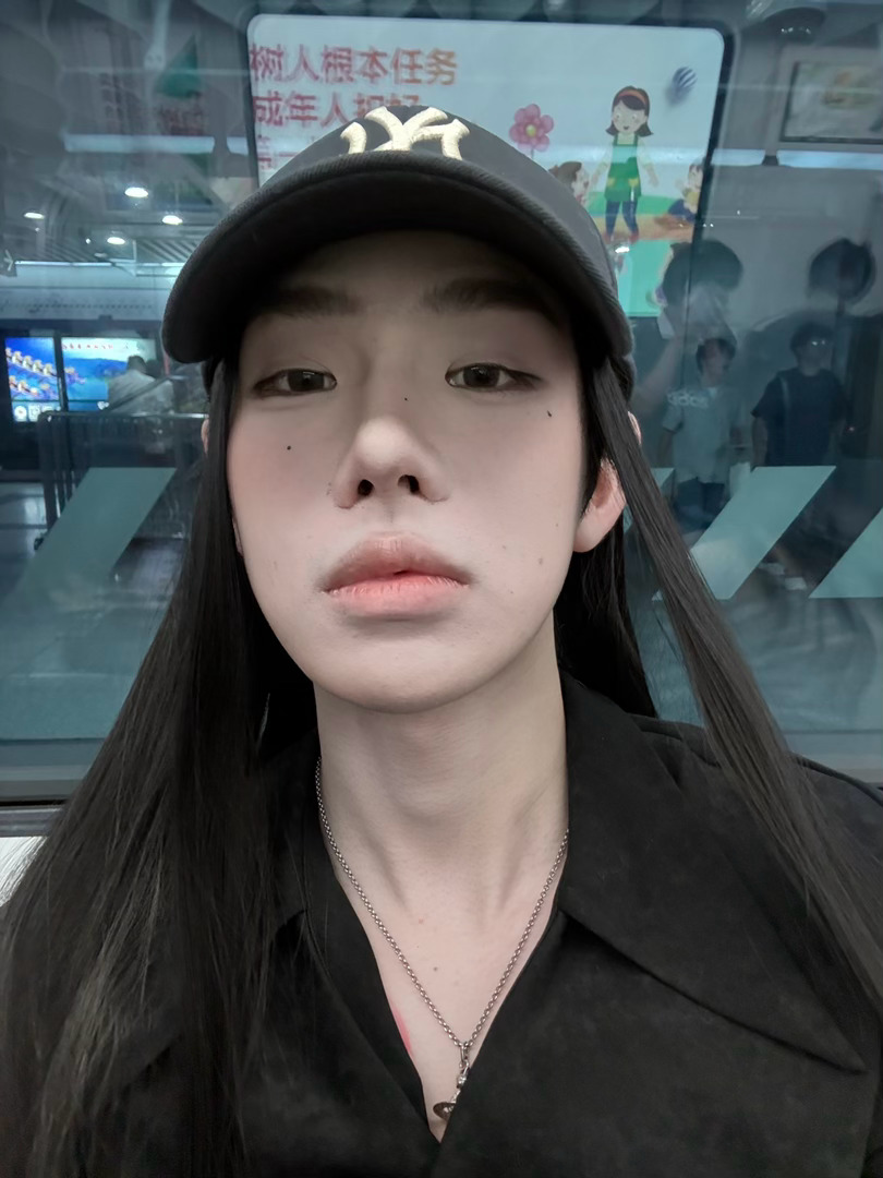 前置这么好看为什么后置这么丑 