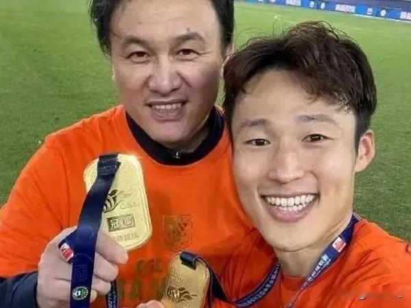 什么情况？郝伟这下岂不更尴尬了？
  去年5月因为涉嫌非国家工作人员受贿罪，被依