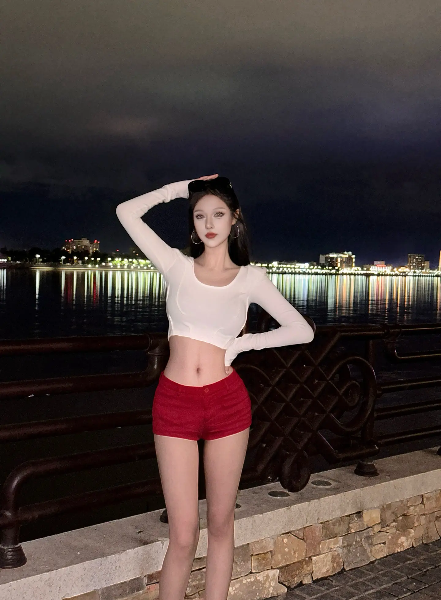 讨厌那些阿谀奉承的人，和他们比起来显得我很不会做人