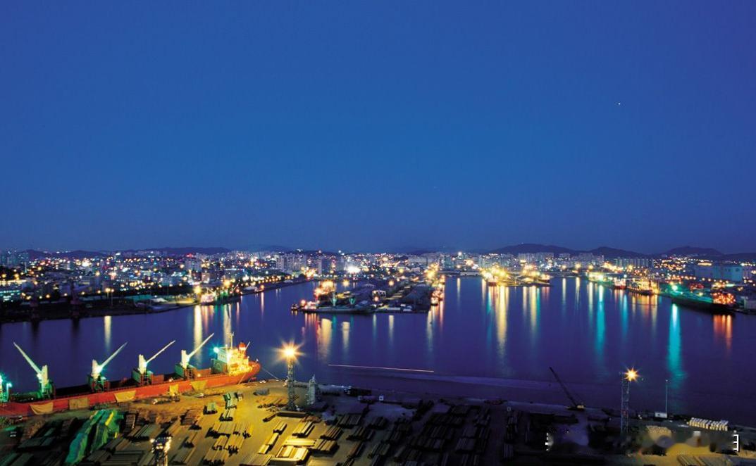 据韩国法务部等6日消息，新年首日2名中国人通过仁川港免签入韩后失联，出入境管理部