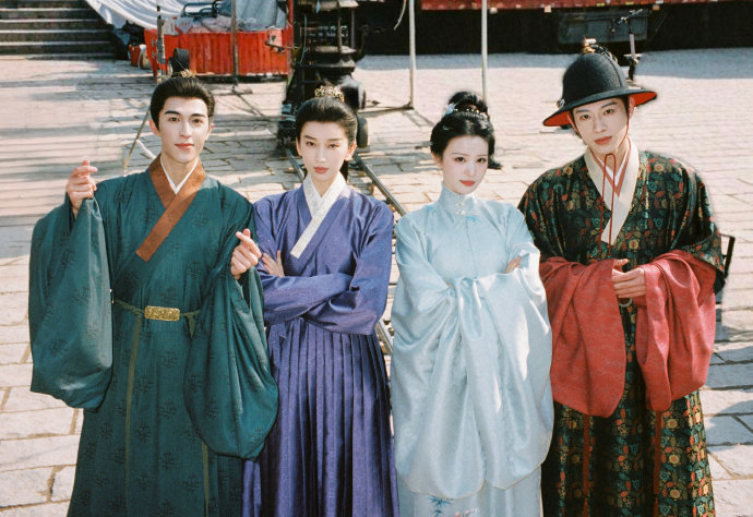 王楚然明月录杀青文 王楚然魏采薇待重逢 王楚然明月录杀青文，王楚然魏采薇待重逢，