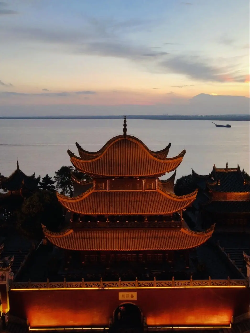 全国背诵古诗词就可以免门票的景区 你还知道哪些呢？
