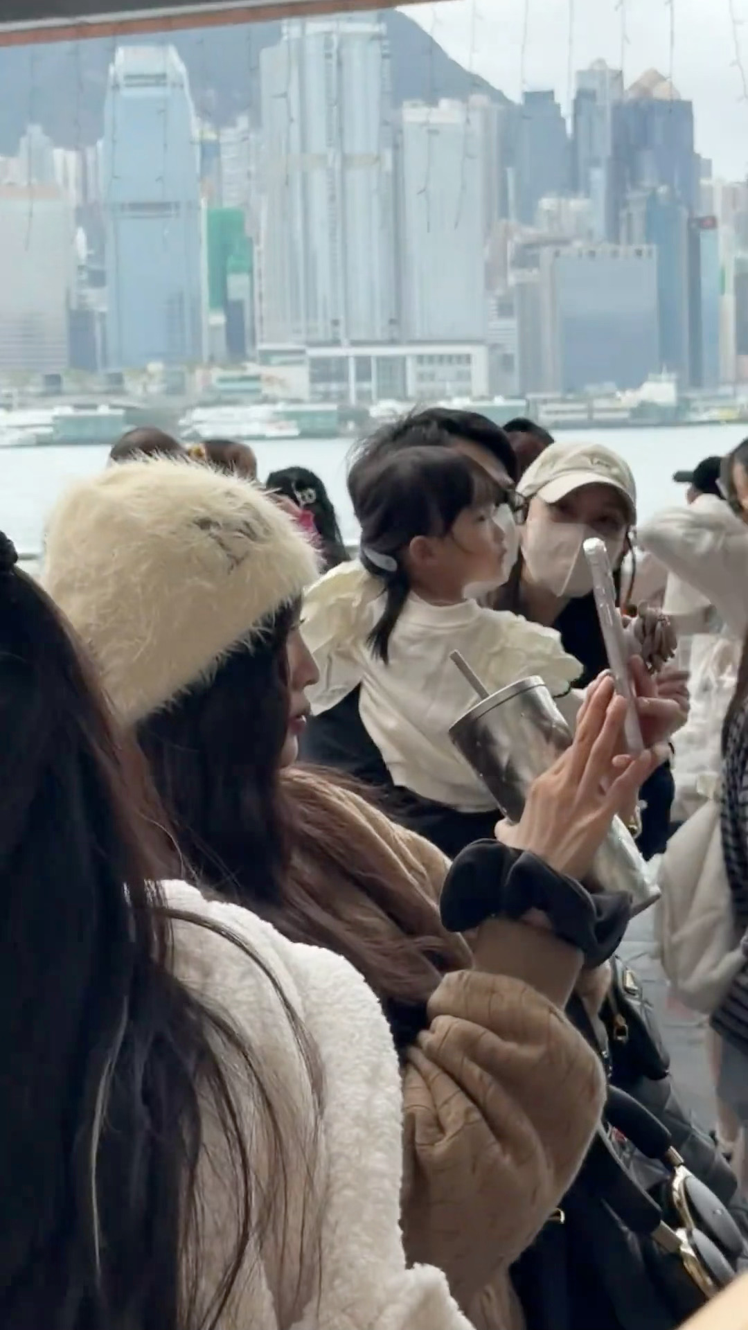 吴宣仪wxy吴宣仪有戏 看造型是昨天被偶遇的漂亮吴选