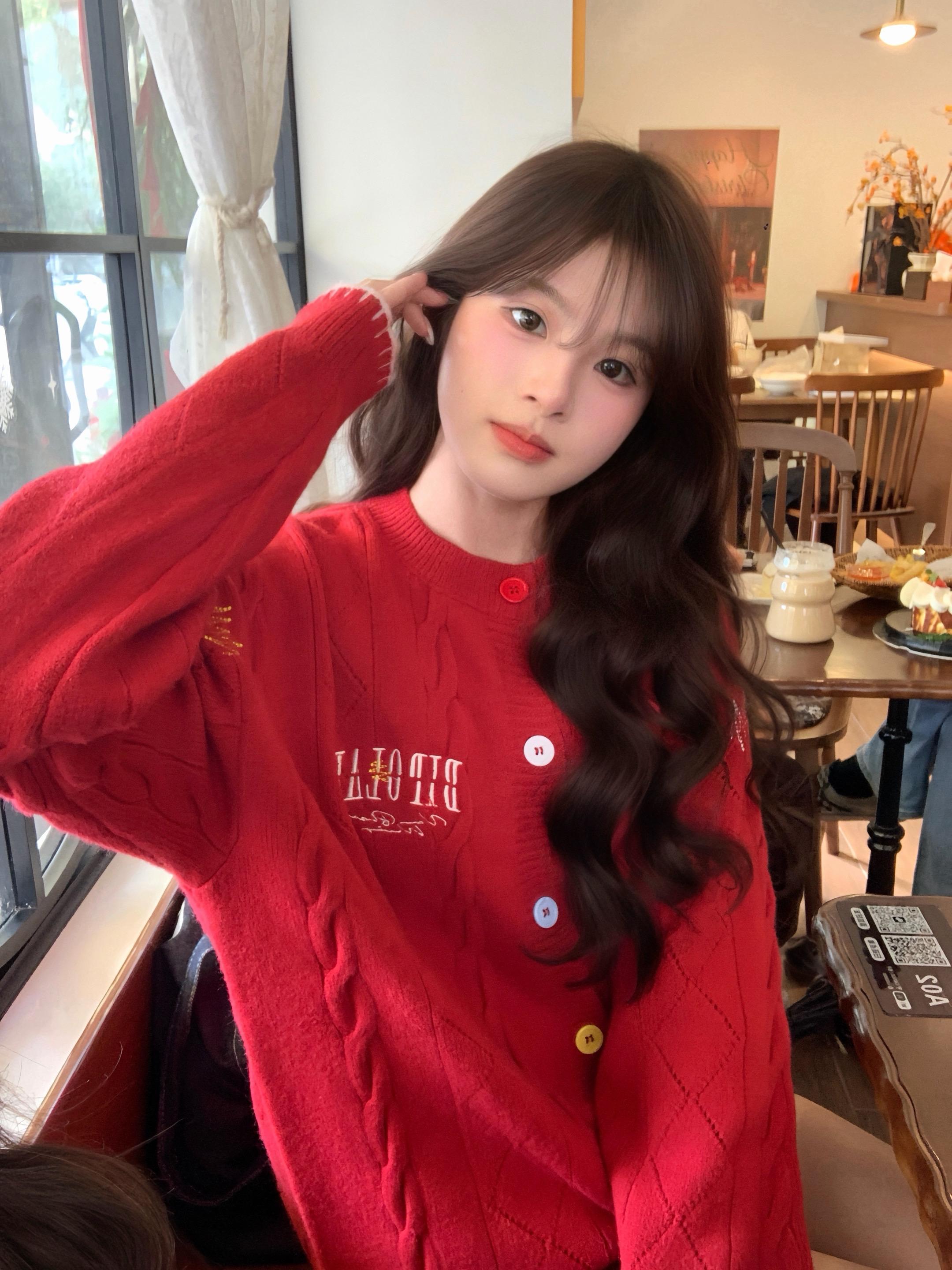 🎄·˚ .❅。. 🍎˗ ⋆ ✰ ｡˚