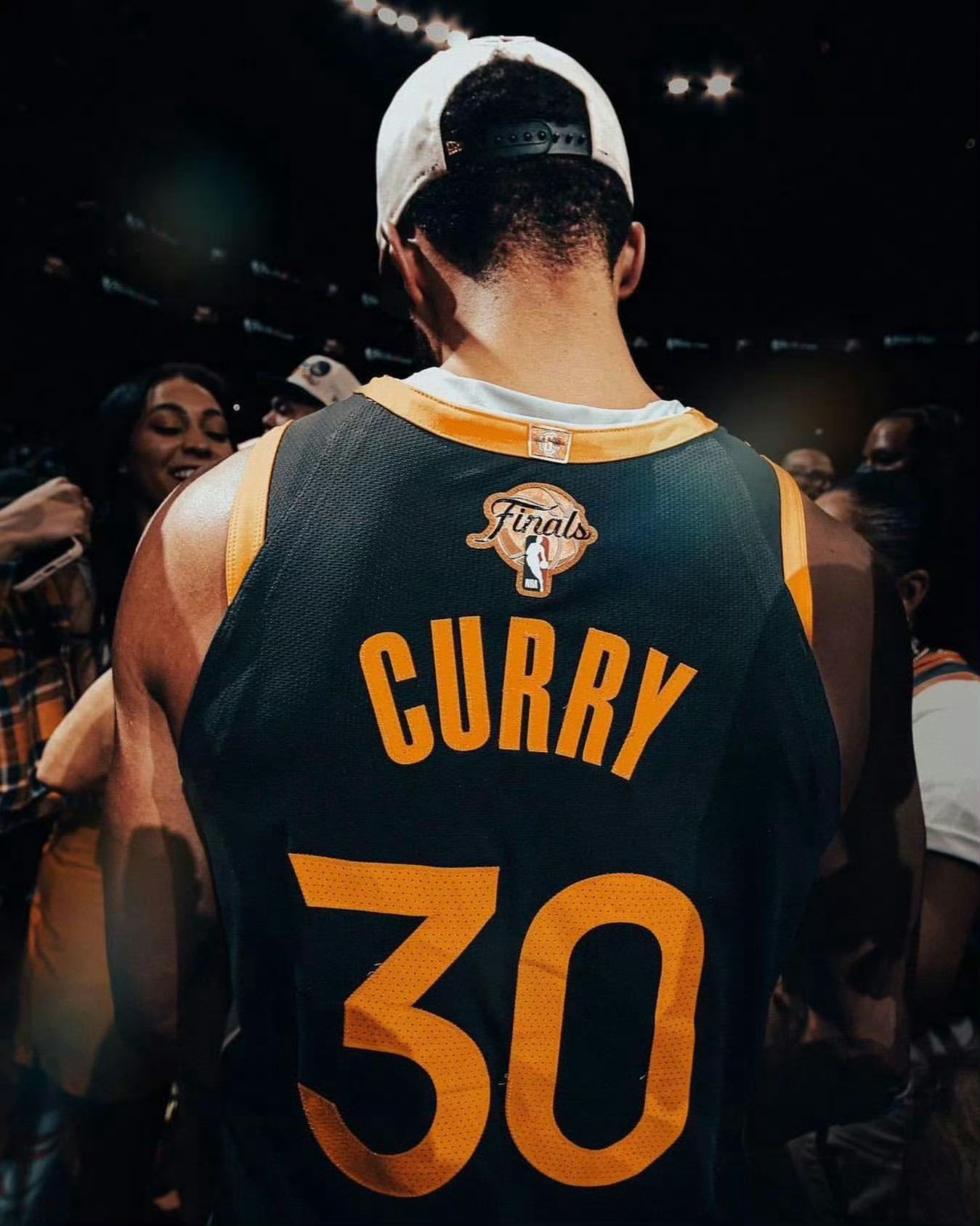 明天勇士客场背靠背挑战公牛 怎么说？ 