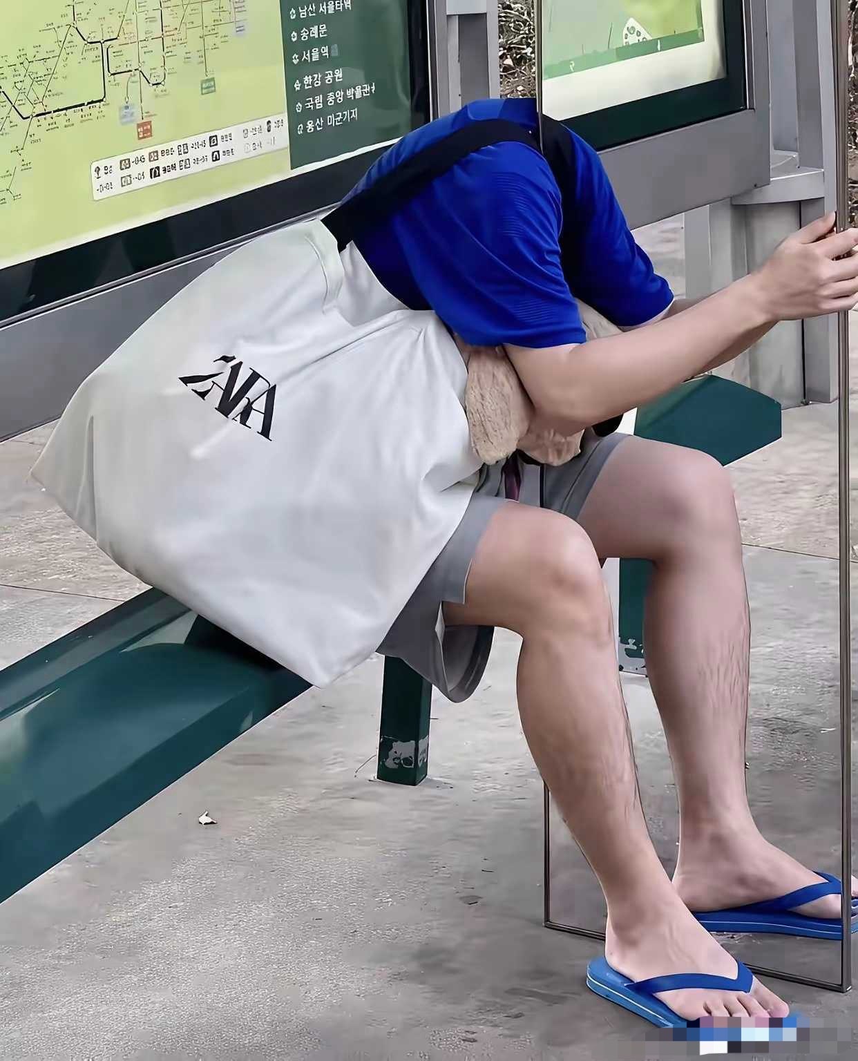 乍一看吓死了，半天才理出一点头绪 
