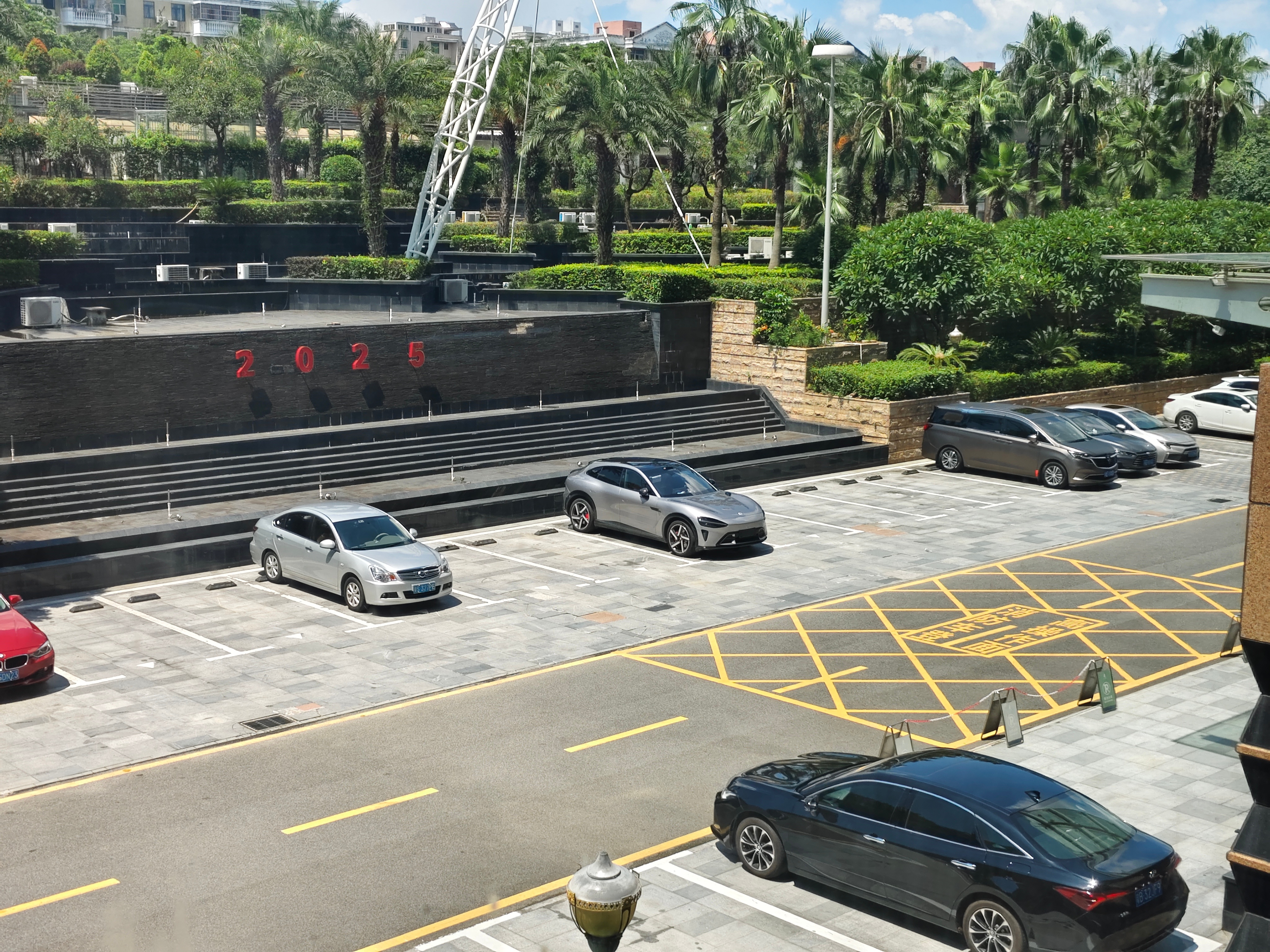 这是哪家少爷的小米YU7，这么闪闪发光[doge] ​​​