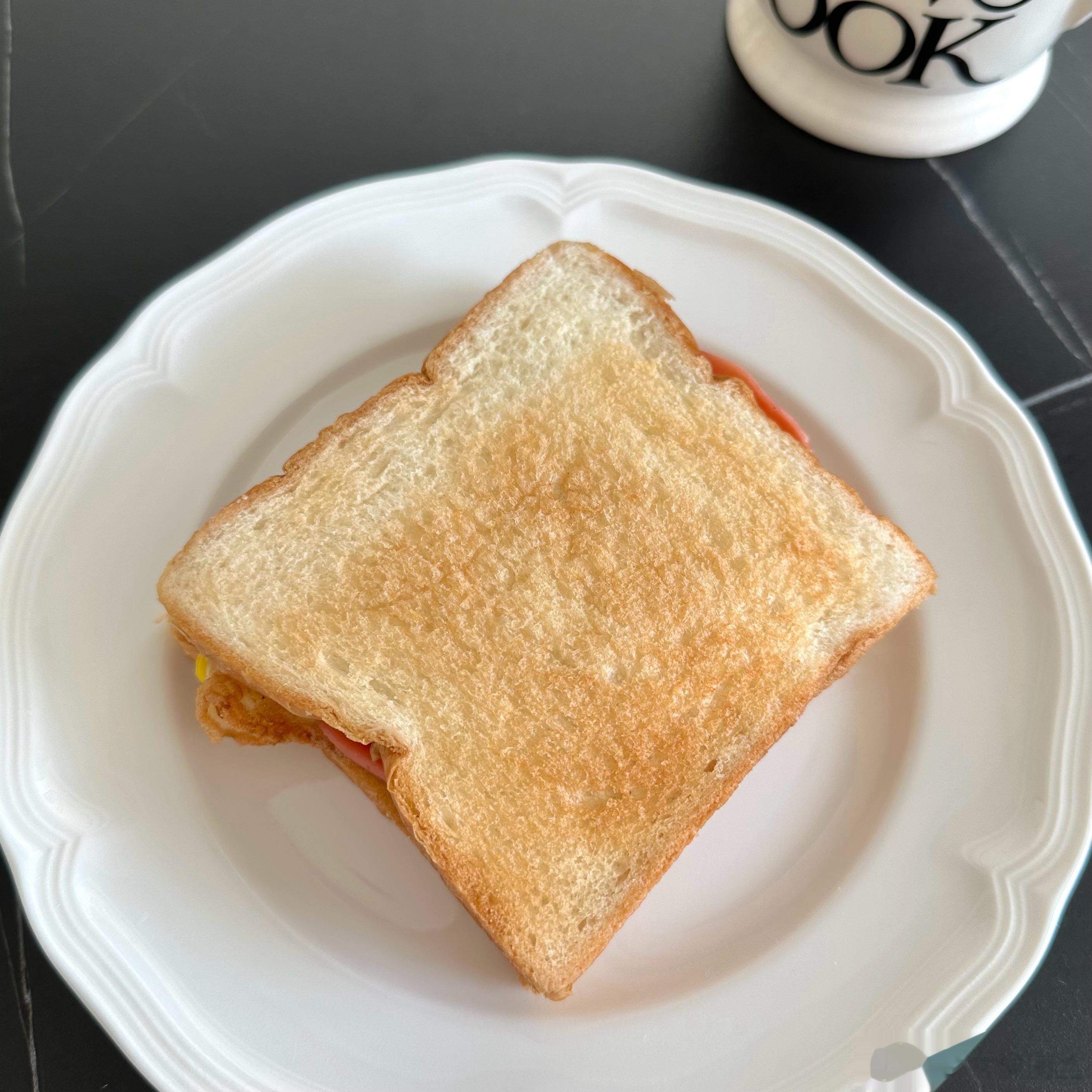 超爱三明治🥪贼满足又方便（ 今年好像还没发三明治教程 之前的大家都做过了吧 ）