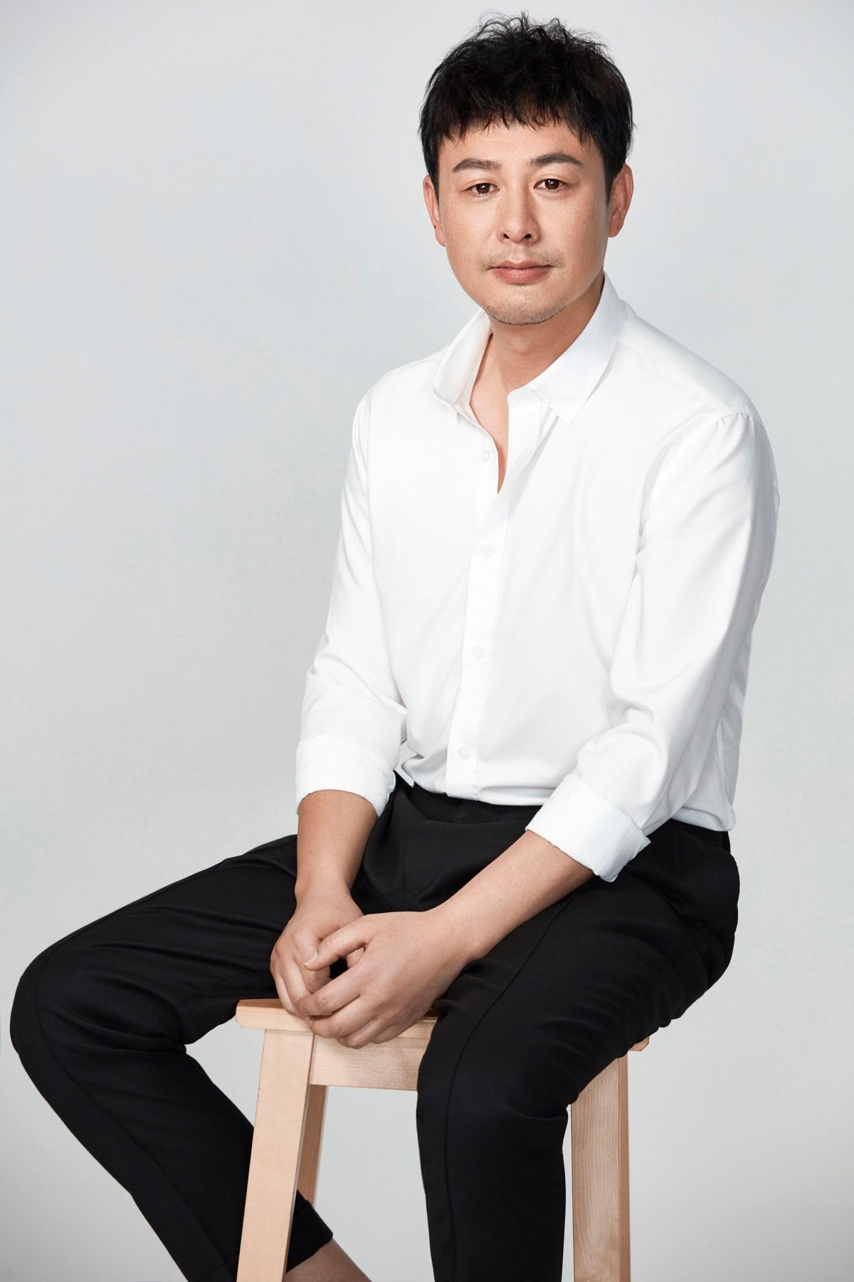 张颂文见义勇为获表彰

        即日，韶关武江区召开表彰大会，演员张颂文