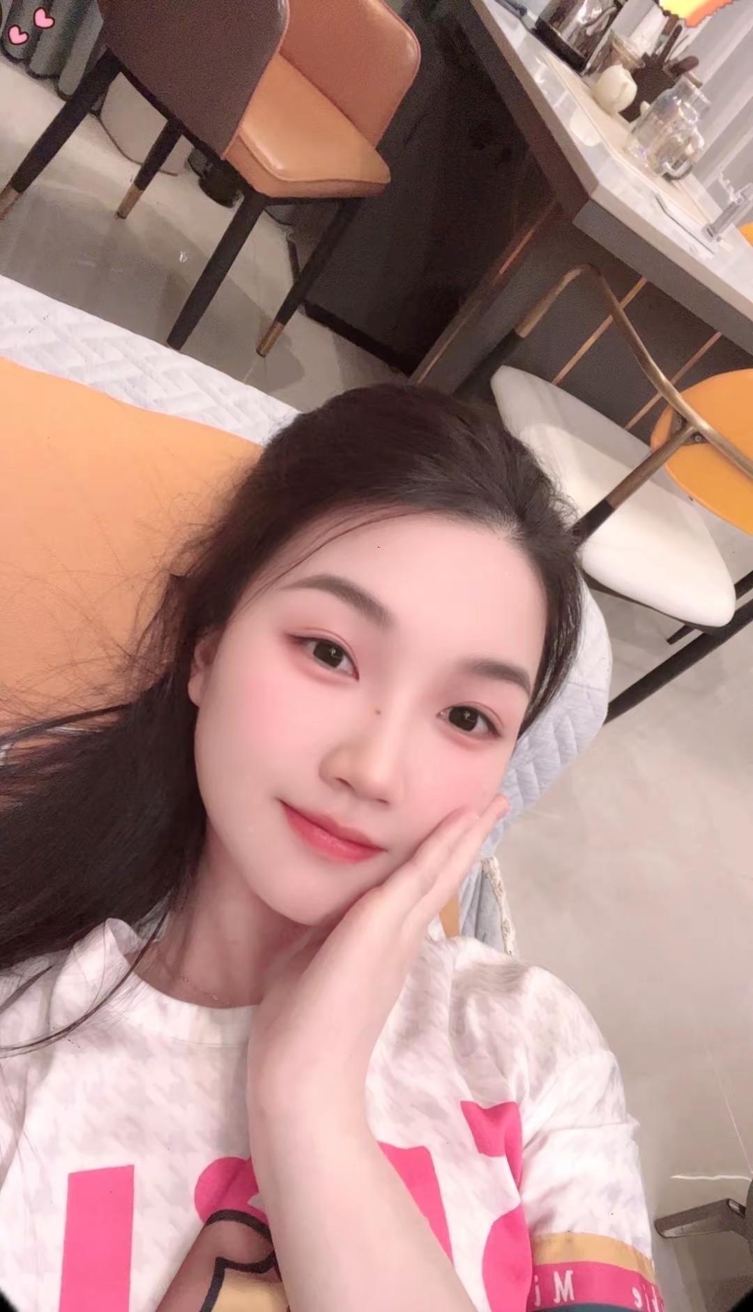 这世间最大的圆满，恰恰是接纳了不圆满，在因果里，不贪，不嗔，坦然接受命运所有的安