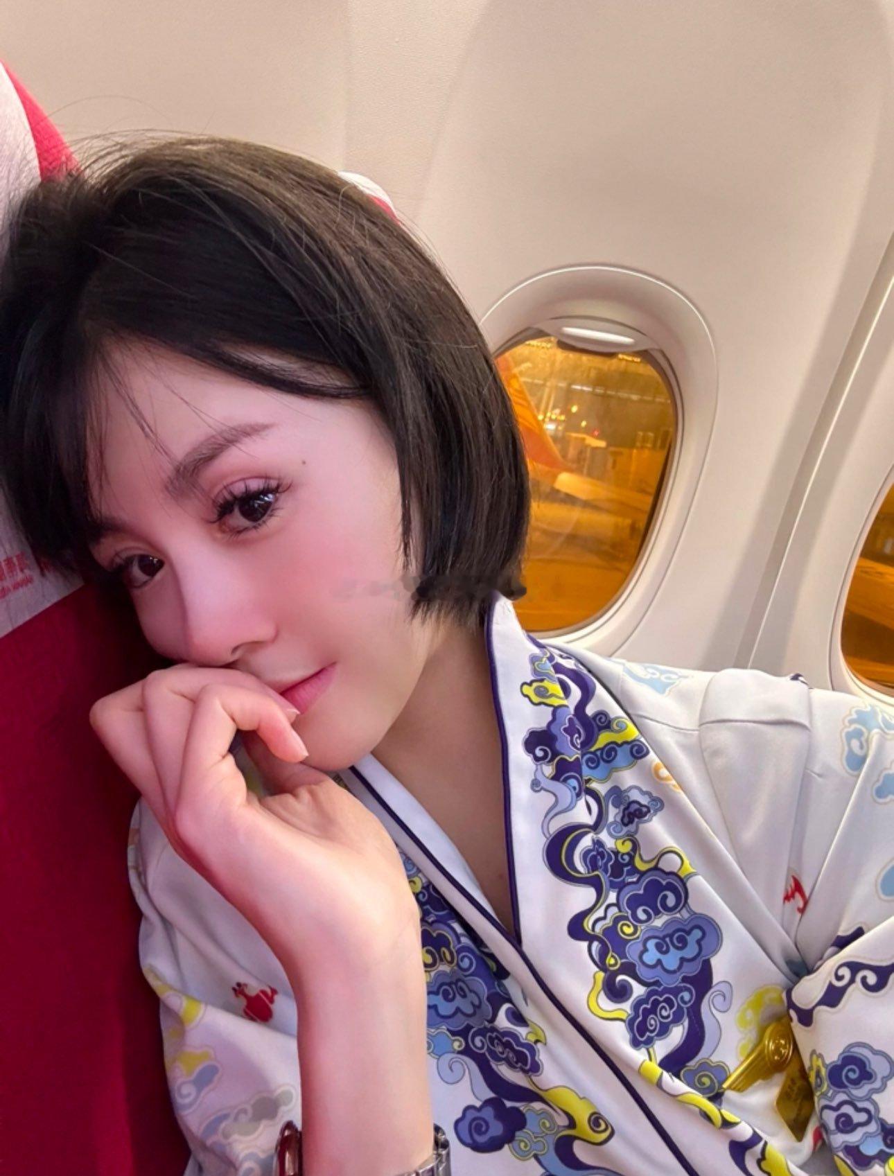 短发的女同事是不是你的最爱呢？