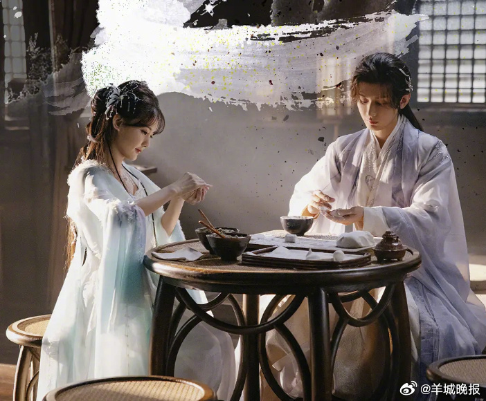 【分享CP严重的粉红泡泡与浓情蜜意】爱人的眼中全是彼此深情的目光。哪对CP让你嘎