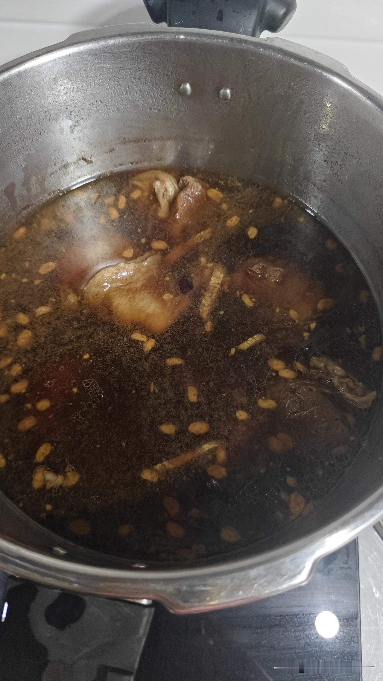 今日大型翻车现场！做个酱牛肉，全屋楼道都知道了
 
真的要被自己笑死！昨天辛辛苦