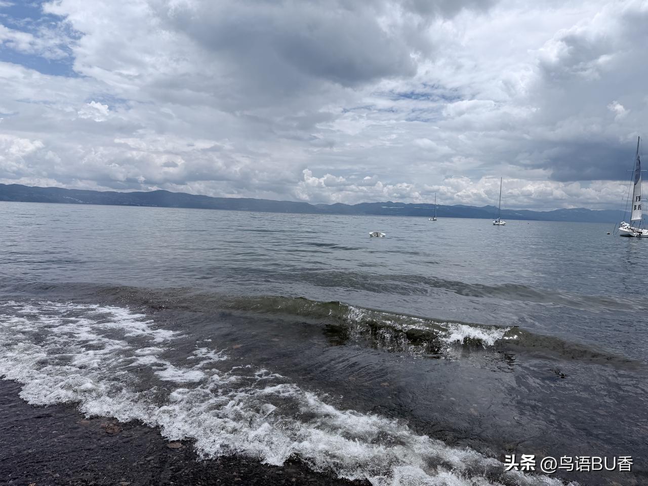 川普在社交媒体发文称，若伊朗继续违反停火协议（备忘录），采取侵略性攻击，川普威胁