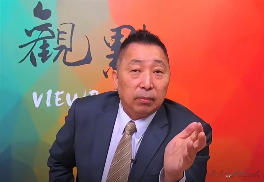 6月9日，台湾名嘴唐湘龙说：美国用三条岛链层层锁死中国，台湾处在第一岛链的中枢位