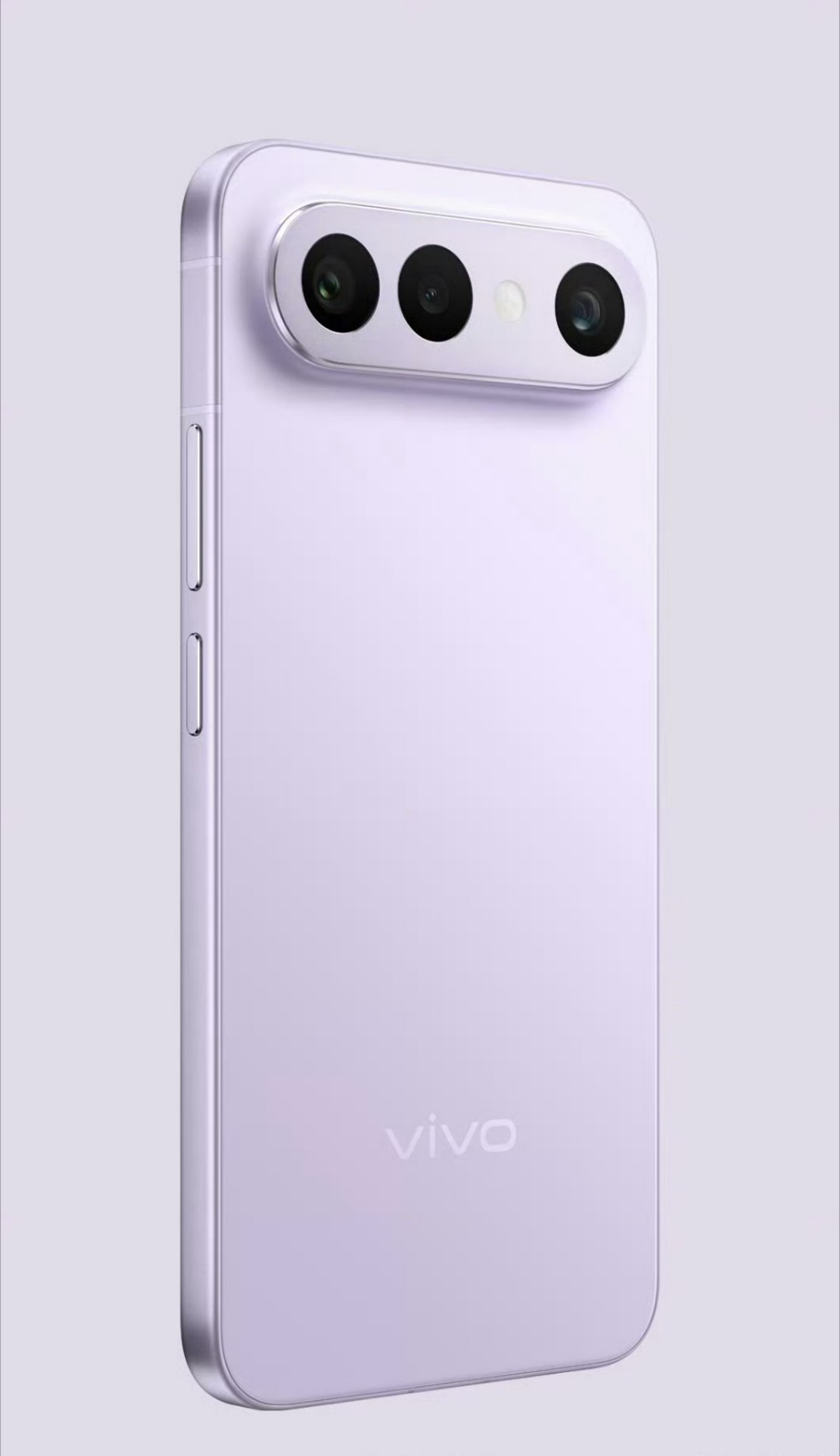 看来今年很流行横向镜头模组呀，vivo S50 Pro mini也是这个设计 
